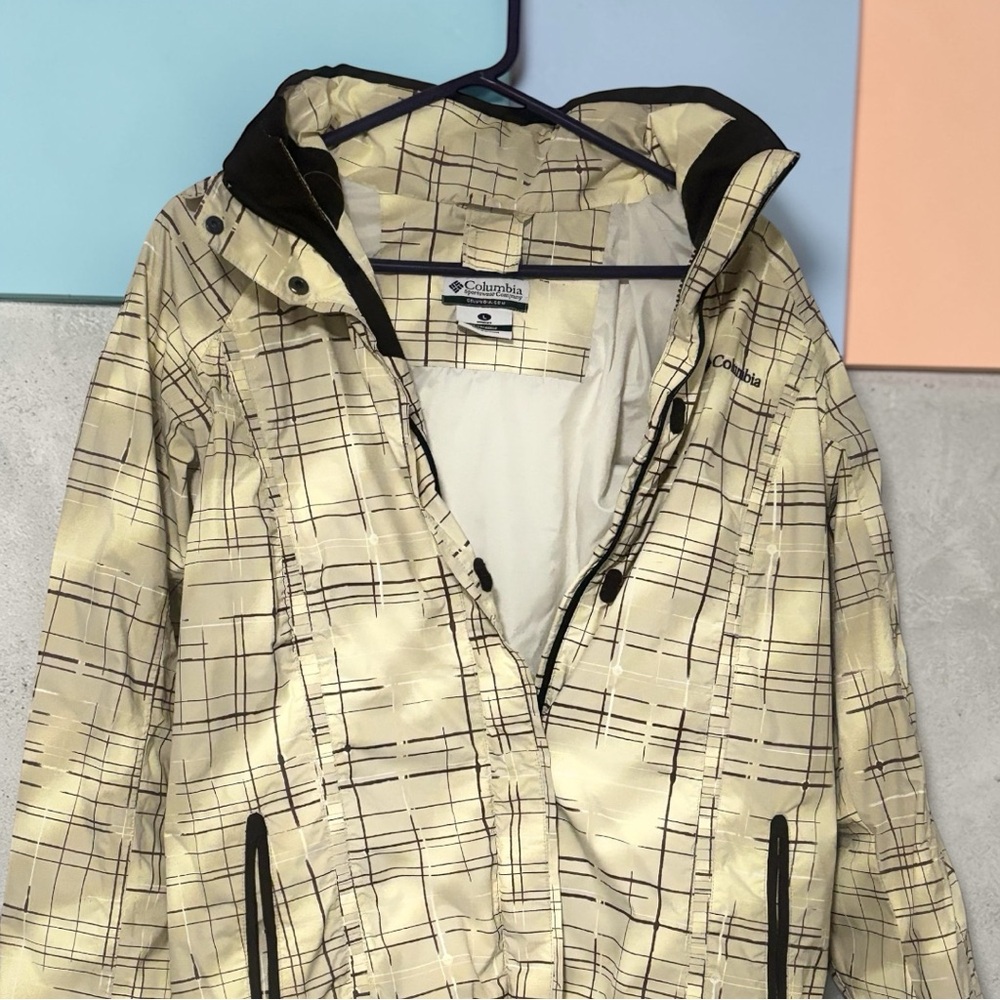 Columbia Light Tan Patterned Jacket - image 2